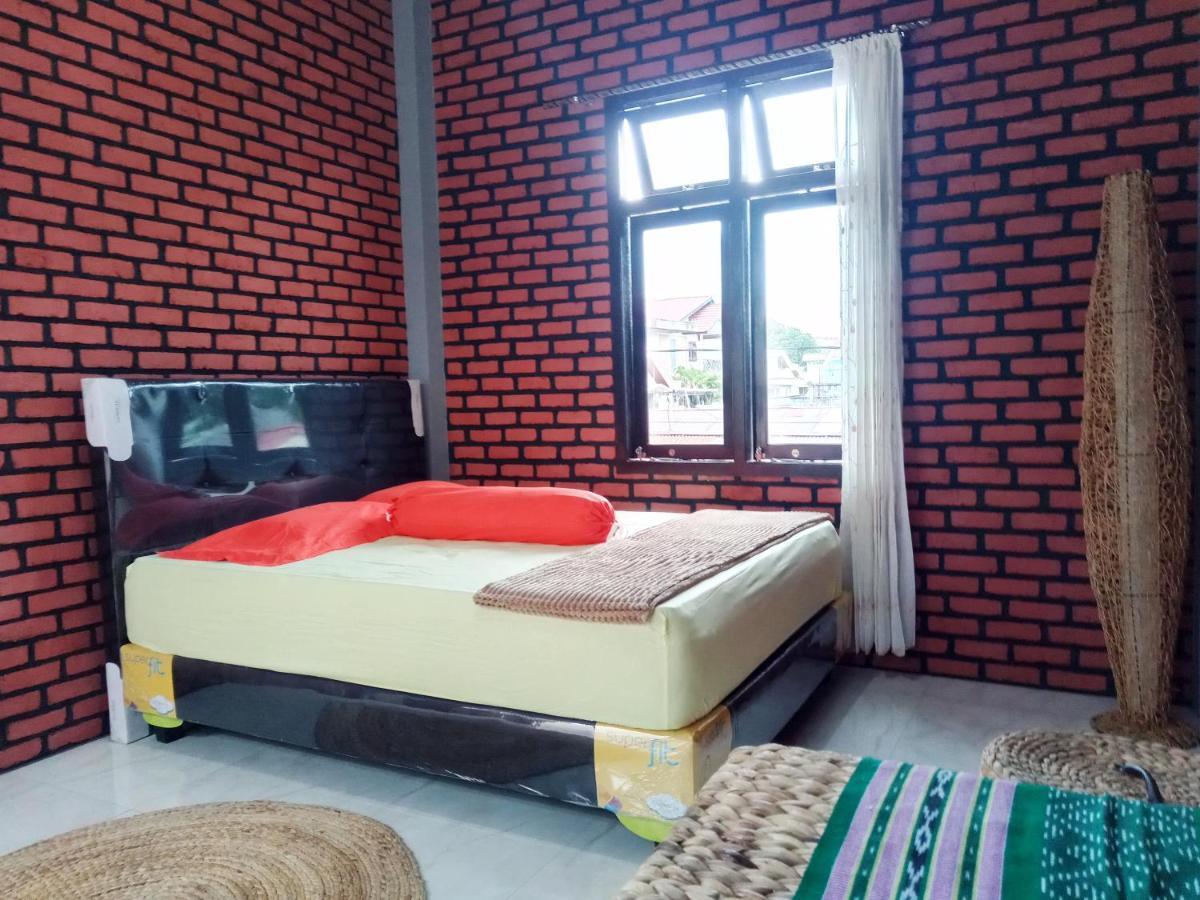 Kurnia Homestay Ternate Kültér fotó
